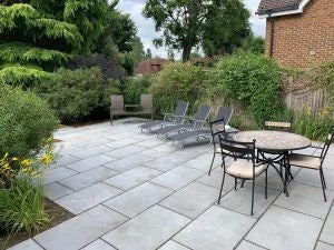 Straight length full bullnose - 600 x 300 x 40mm