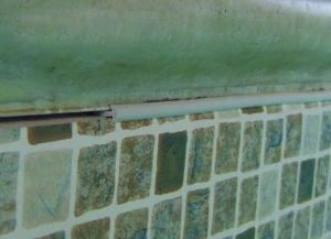 Linerlock wedge White - per 100m roll