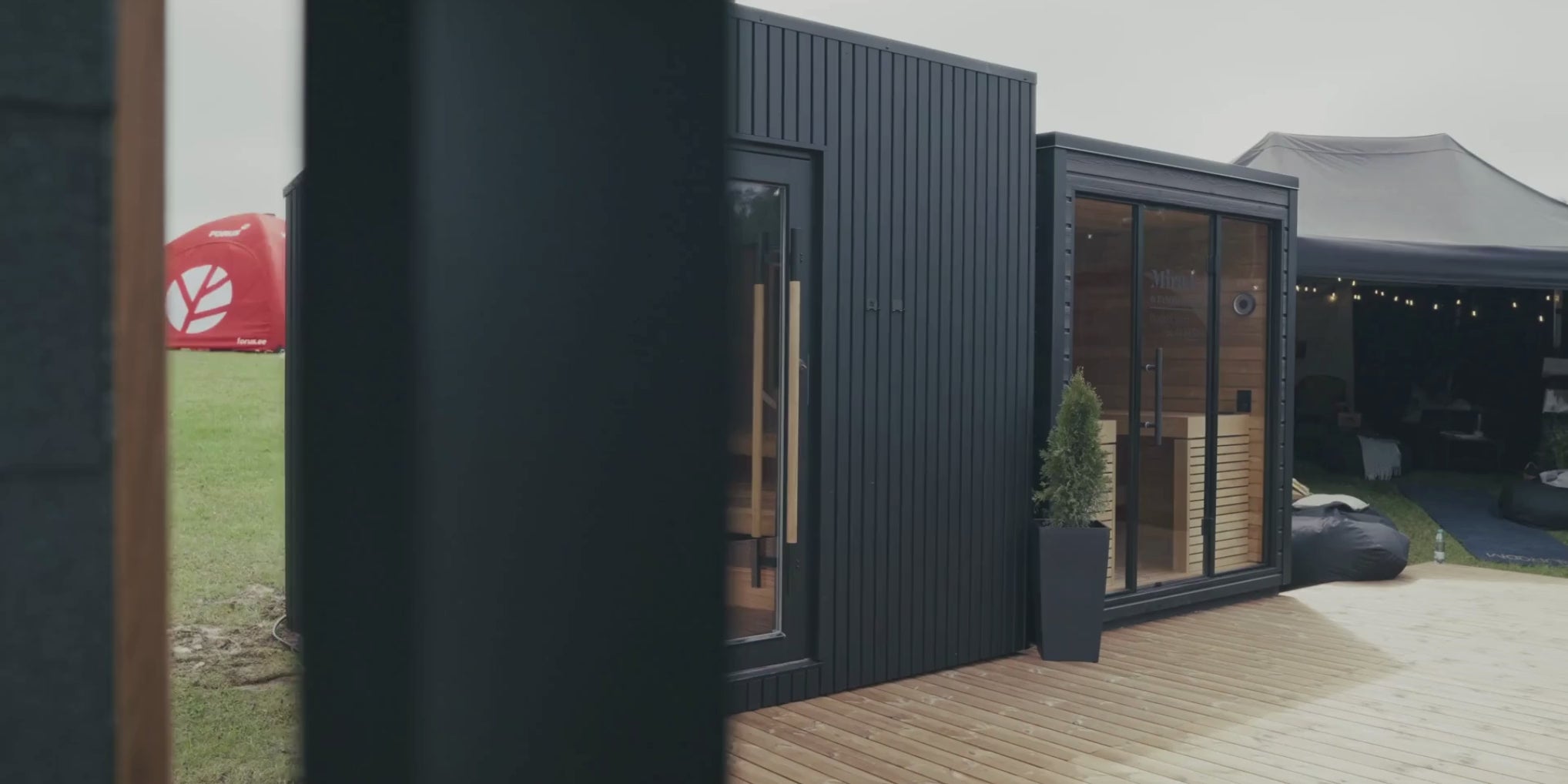 Load video: Ignite theme